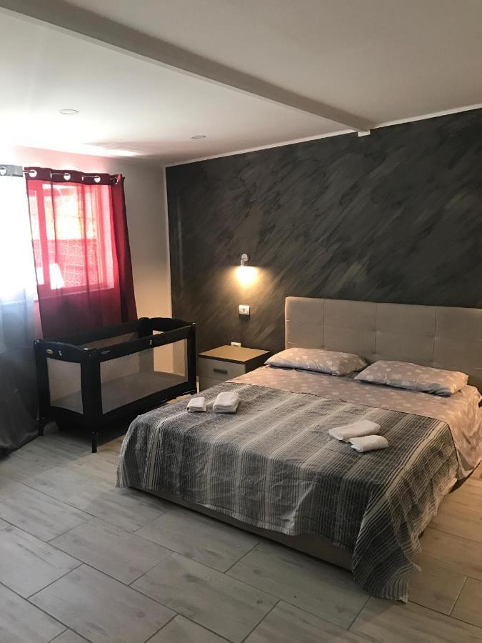 Boomerang House - Airport, Center & Beach Apartment