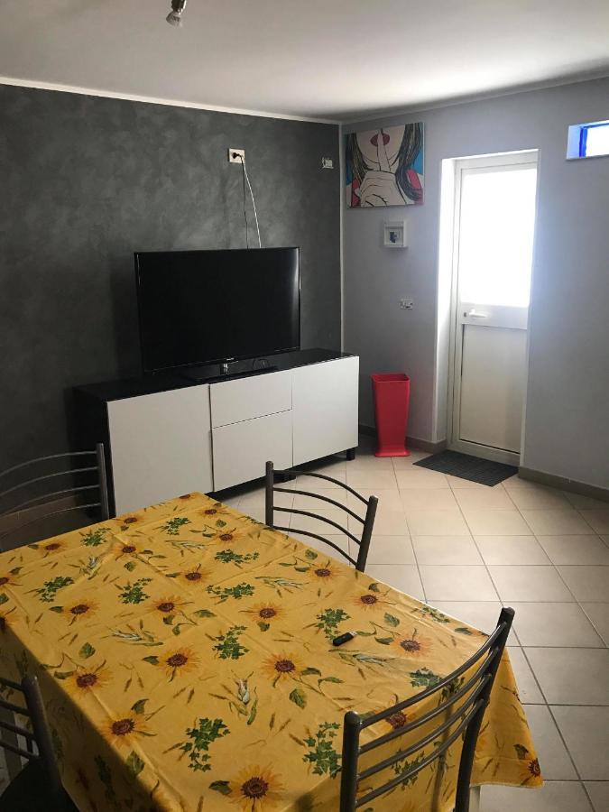 Boomerang House - Airport, Center & Beach Apartment *